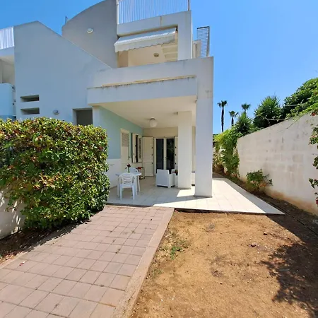 Holiday home Brezza Di Mare A 50 Metri Dal Mare Di Baia