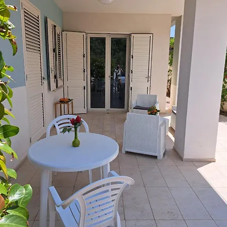 Casa vacanze A 50 Metri Dal Mare Baia *