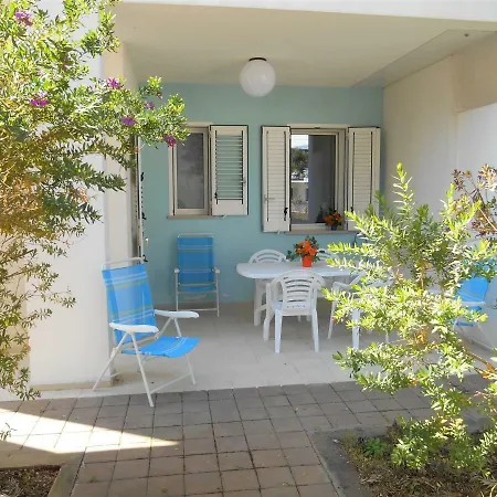 A 50 Metri Dal Mare Baia Casa vacanze *