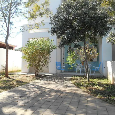 Brezza Di Mare A 50 Metri Dal Mare Di Baia