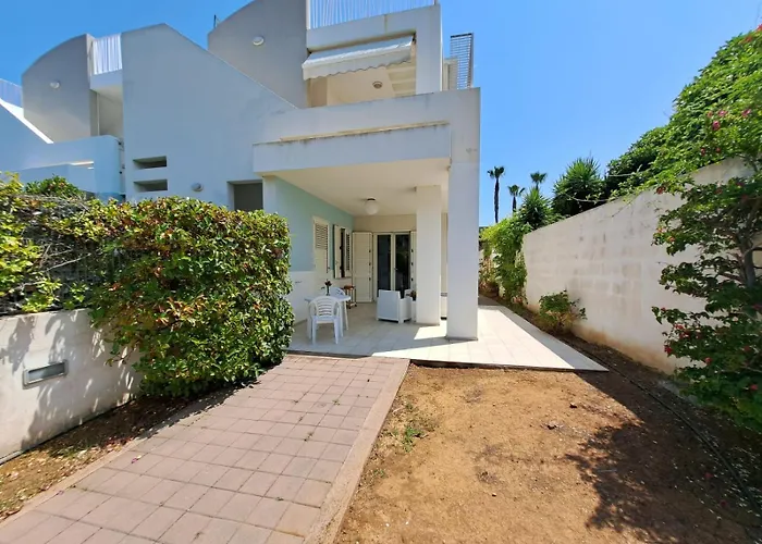 Tatil Evi Brezza Di Mare A 50 Metri Dal Mare Di Baia